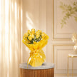 8 Yellow Roses